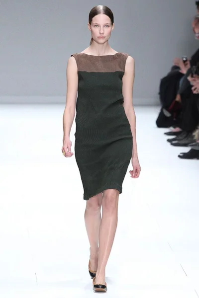 Look 1